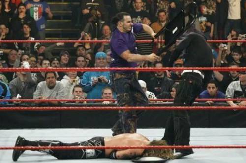 Matt Hardy ataca a Jeff Hardy en Royal Rumble 2009 para que Edge retenga el Campeonato WWE