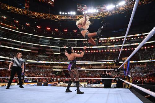 Charlotte Flair vs Rhea Ripley por el Campeonato Femenil SmackDown en WrestleMania 39