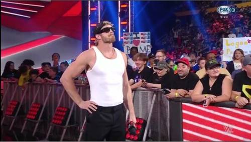 Logan Paul en WWE RAW 10 de julio 2023
