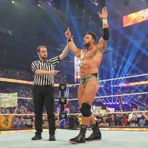 LA Knight gana la Batalla Campal Slim Jim de SummerSlam 2023 (05/08/2023) / WWE