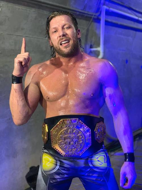 Kenny Omega es el NUEVO Megacampeón AAA en Héroes Inmortales 2019