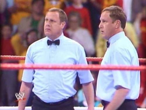 Earl y Dave Hebner - WWE