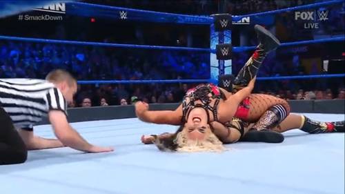 Toni Storm derrotó a Zelina Vega en WWE SmackDown 23 de julio 2021