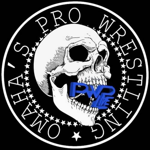 Superluchas - El logo de Pro Wrestling Inc con una calavera azul que presenta el evento Resultados Pro Wrestling Phoenix 20 de diciembre 2023, Candy Cane Chaos.