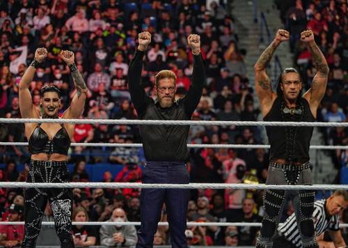 The Judgment Day (Edge, Damian Priest y Rhea Ripley) en WWE Raw