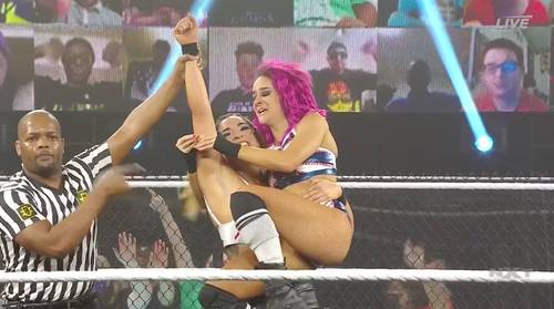 Raquel Gonzalez y Dakota Kai - WWE NXT