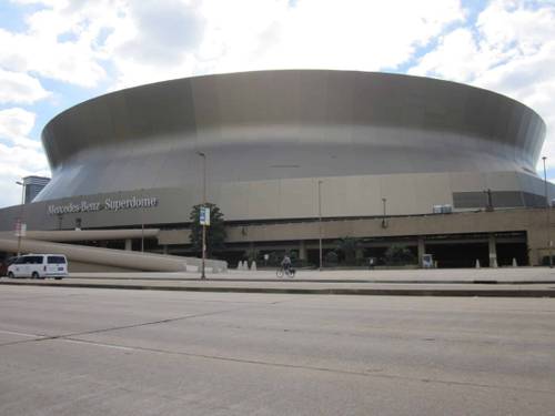 New Orleans &quote;Mercedes Benz Superdome / wikimedia.org Photo by Infrogmation