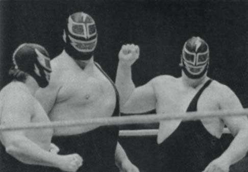 Big Machine (Blackjack Mulligan), Giant Machine (André el Gigante) y Super Machine (Bill Eadie).
