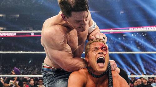 John Cena se vuelve villano y ataca brutalmente a Cody Rhodes en WWE Elimination Chamber 2025 (01.03.2025) - WWE