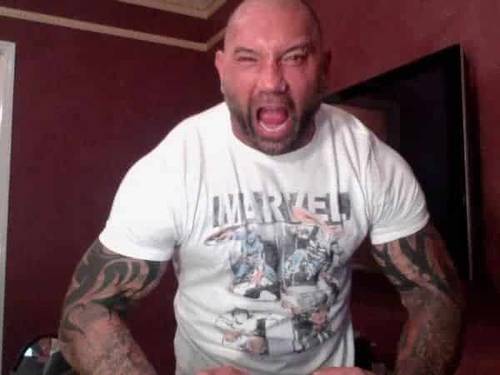 Imagen de Batista con camisa de Marvel | @DaveBautista
