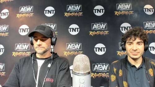 CM Punk y Tony Khan en conferencia de prensa tras AEW Rampage: The First Dance (20/08/2021) / AEW