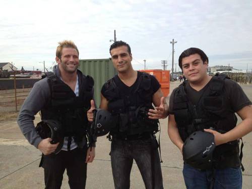 Zack Ryder, Alberto del Río y Ricardo Rodríguez en el Tributo a las Tropas 2012 de WWE / Twitter.com/VivaDelRio