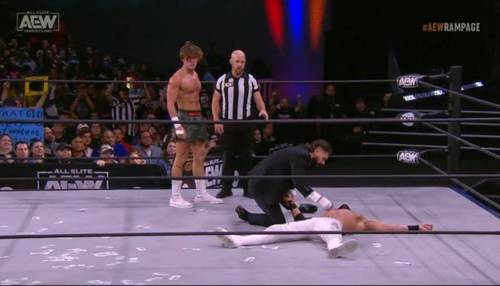 Hook vs Ari Daivari en AEW Rampage 21 de octubre 2022