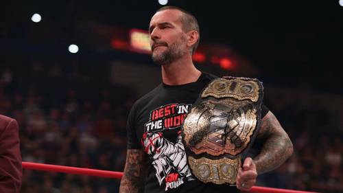 CM Punk como autoproclamado Campeón Mundial de Peso Completo AEW en Collision