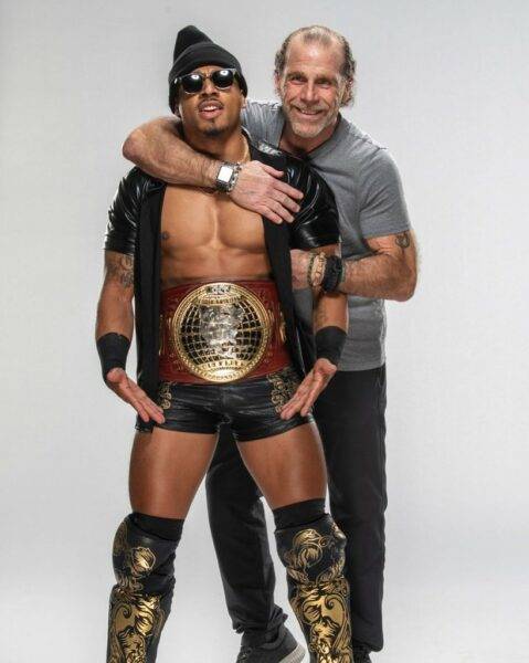 Shawn Michaels con el Campeón Norteamericano NXT Carmelo Hayes (12/10/2021) / Twitter.com/Carmelo_WWE / WWE