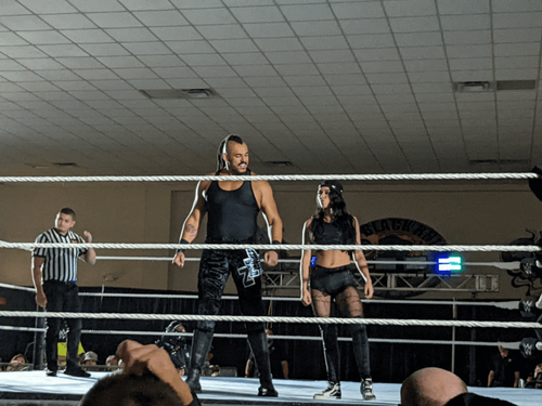 Commander Azeez y Cora Jade en un House Show de NXT 2.0 en Cocoa, Florida (23/07/2022) / WWE 2