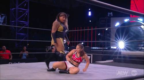 Nyla Rose vs. Leyla Hirsch - AEW Dynamite 11 de junio 2021