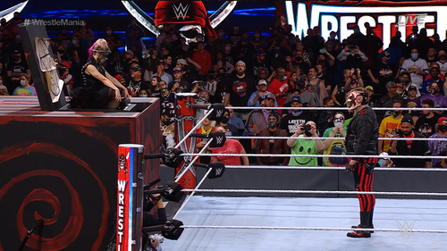 Alexa Bliss y Bray Wyatt - WrestleMania 37
