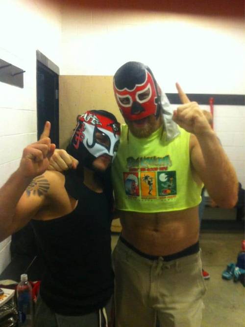 Octagón Jr. (Samuray del Sol) y El Genérico (actualmente conocido en WWE como Sammy Sane) / Photo by @samuraydelsol en Twitter
