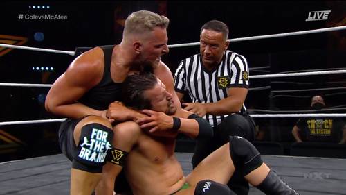 Pat McAfee y Adam Cole - NXT TakeOver XXX