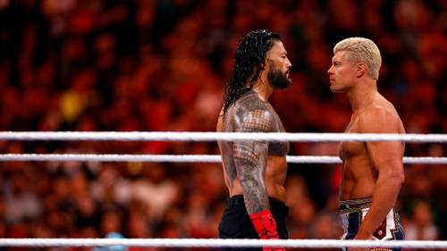 Roman Reigns y Cody Rhodes en WrestleMania 39 WWE