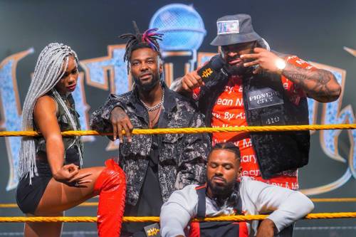 Hit Row (B-FAB, Isaiah &quote;Swerve&quote; Scott, Ashante «Thee» Adonis y Top Dolla) / WWE