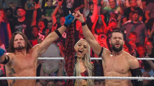 AJ Styles, Liv Morgan y Finn Bálor - WWE Raw