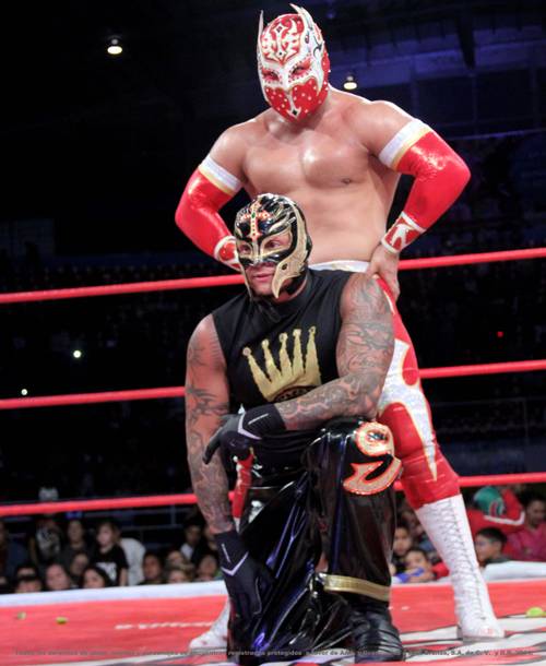 Rey Mysterio y Mýzteziz serán rivales / Foto cortesía de Lucha Libre Triple A.
