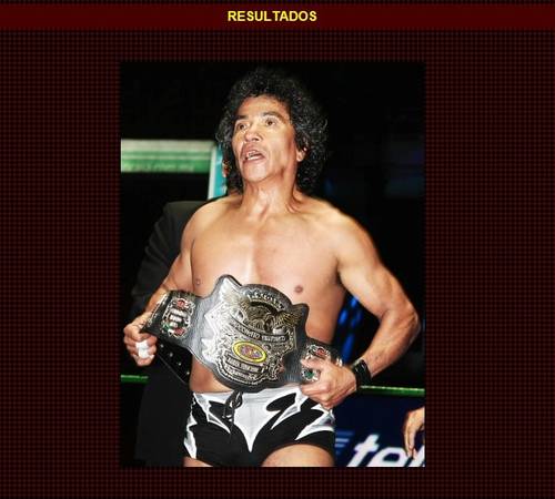 Negro Casas, retiene el Campeonato Mundial Histórico NWA de Peso Welter ante Guerrero Maya Jr. / Función de Navidad - Arena México - 25 de diciembre de 2012 / www.cmll.com