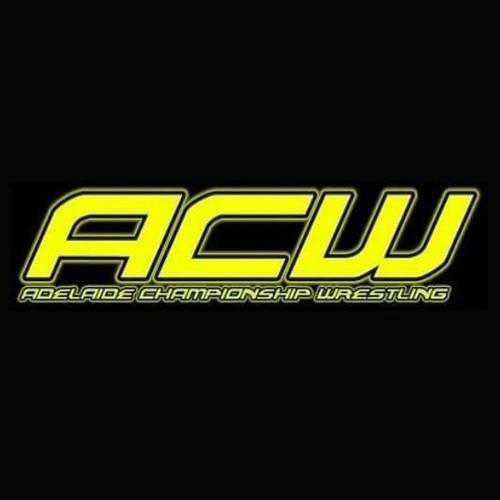 Superluchas - El fondo negro muestra el logo de ACW.