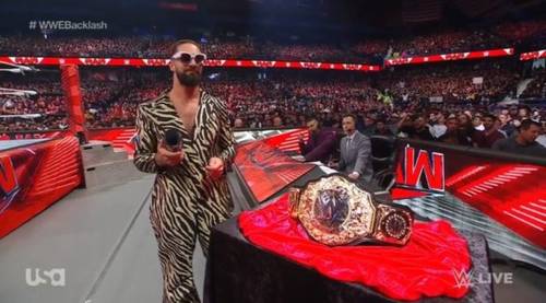 Seth Rollins en WWE RAW 24 de abril 2023