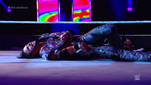 John Morrison logra la hazaña en WWE WrestleMania 36 y vence a Jimmy Uso y Kofi Kingston para retener el Campeonato de Parejas SmackDown (04/04/2020) / WWE