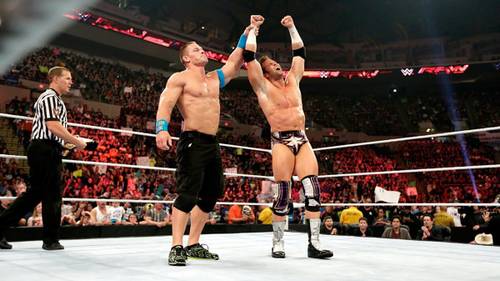 John Cena y Zack Ryder festejando en WWE Raw