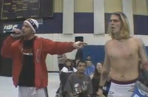 CM Punk y Corey Graves, entonces Sterling James Keenan