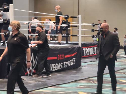 William Regal, Samoa Joe y Triple H en un tryout de WWE en Las Vegas, Nevada (19/08/2021) / WWE