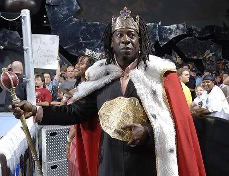 &quote;King&quote; Booker, junto a Sharmell, como Campeón Mundial de Peso Completo en 2006 - WWE