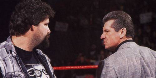 Mick Foley y Vince McMahon en la Attitude Era - WWE