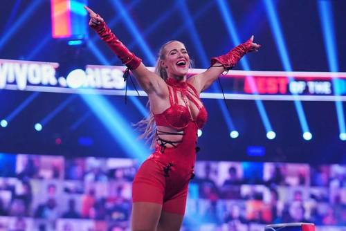Lana la única sobreviviente del Team Raw para vencer al Team SmackDown en el PPV Survivor Series 2020 (22/11/2020) / WWE