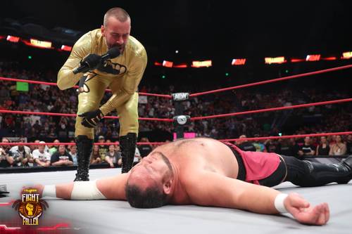 CM Punk acepta el reto de Samoa Joe para All In 2023