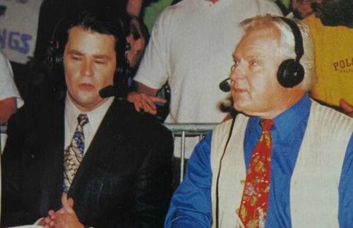 Tony Schiavone y Bobby Heenan en WCW en 1999