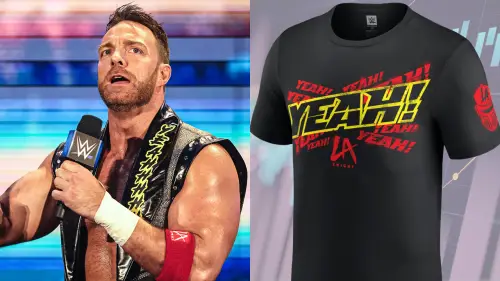 Superluchas - LA Knight sostiene un micrófono junto a una camiseta, continuando su reinado como el luchador más vendido en WWE Shop.