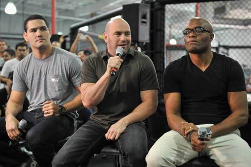 Dana White, Chris Weidman y Anderson Silva / Facebook UFC