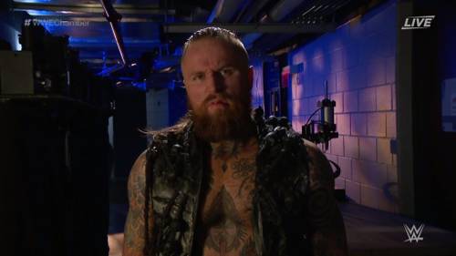 Aleister Black deja críptico mensaje en redes sociales