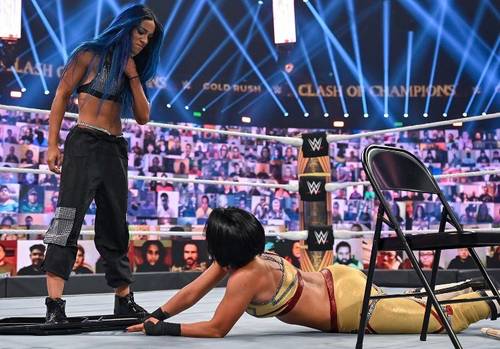 Sasha Banks y Bayley en Clash of Champions 2020 - WWE