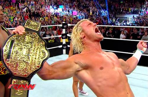 Dolph Ziggler NUEVO WWE World Heavyweight Champion (RAW - 8/4/13)