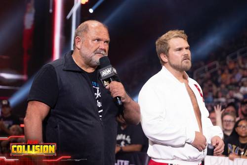 Superluchas - Jim Ross habla del adiós de Brock Anderson a AEW mientras dos luchadores están uno al lado del otro.