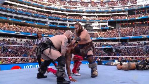 The Viking Raiders en WrestleMania 39