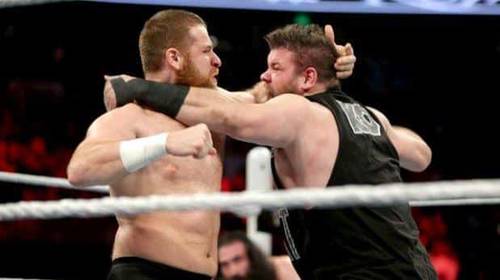 Kevin Owens y Sami Zayn en WWE Payback / WWE ©
