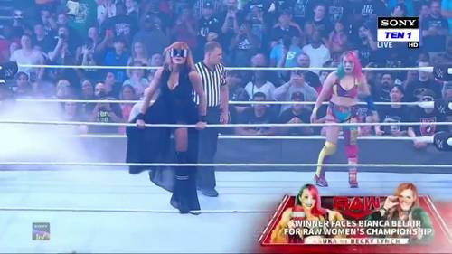 Becky Lynch vs. Asuka - WWE Raw 16 de mayo 2022