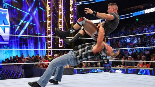 Brock Lesnar ataca a Austin Theory en WWE SmackDown
